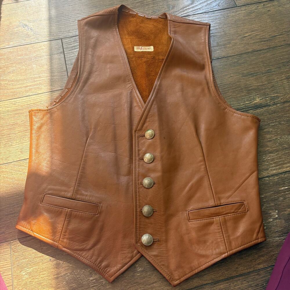 VTG Leather Vest Chestnut Brown Chisalm Classics Vest Mens Sz 42 Indian Buttons